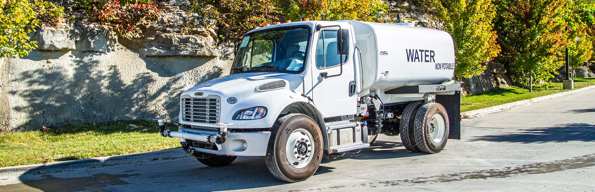 Water Truck: A Guide To Help You Buy Or Rent The Best Water Tanker 